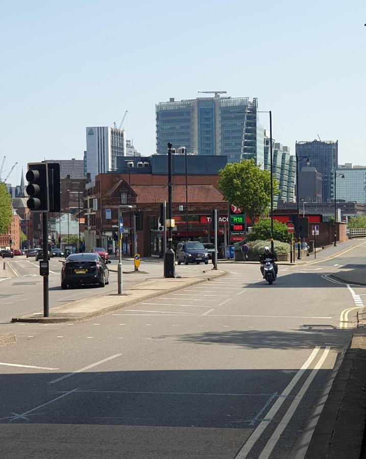 Platinum Apartment Birmingham- Free Secure Parking- Fast Fibre Wi-Fi Exterior photo