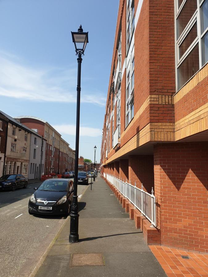 Platinum Apartment Birmingham- Free Secure Parking- Fast Fibre Wi-Fi Exterior photo