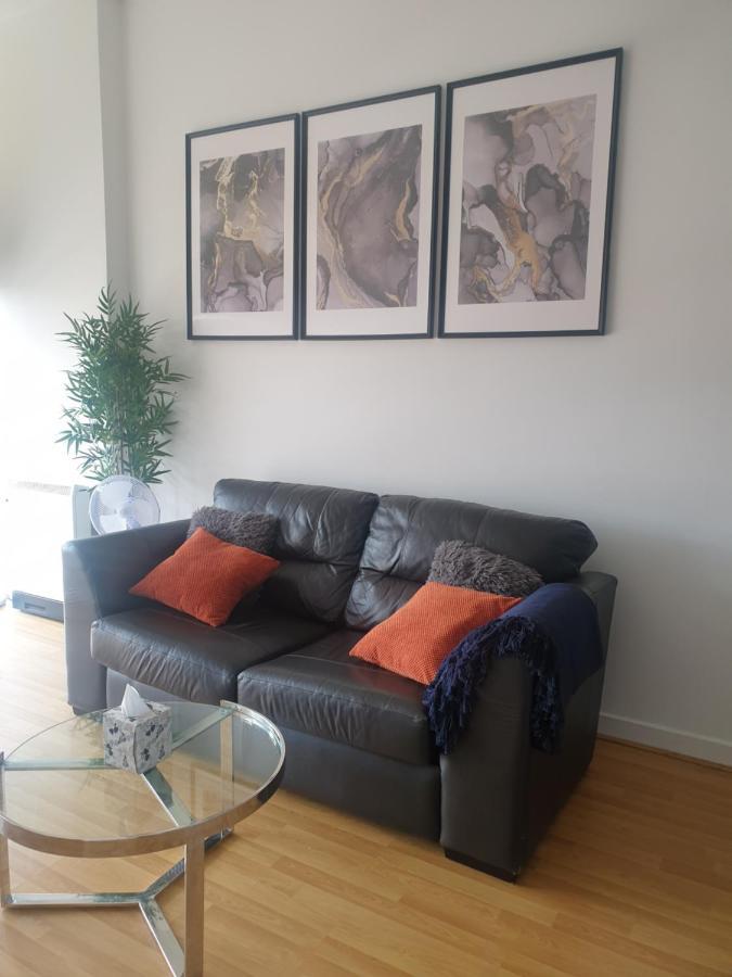 Platinum Apartment Birmingham- Free Secure Parking- Fast Fibre Wi-Fi Exterior photo